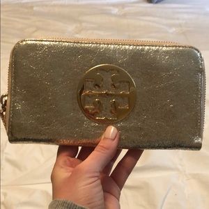 Gold Tory Burch wallet